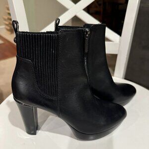 Donald Pliner Sz 5.5 Black Leather Platform Ankle Boots **New w/o Tags**